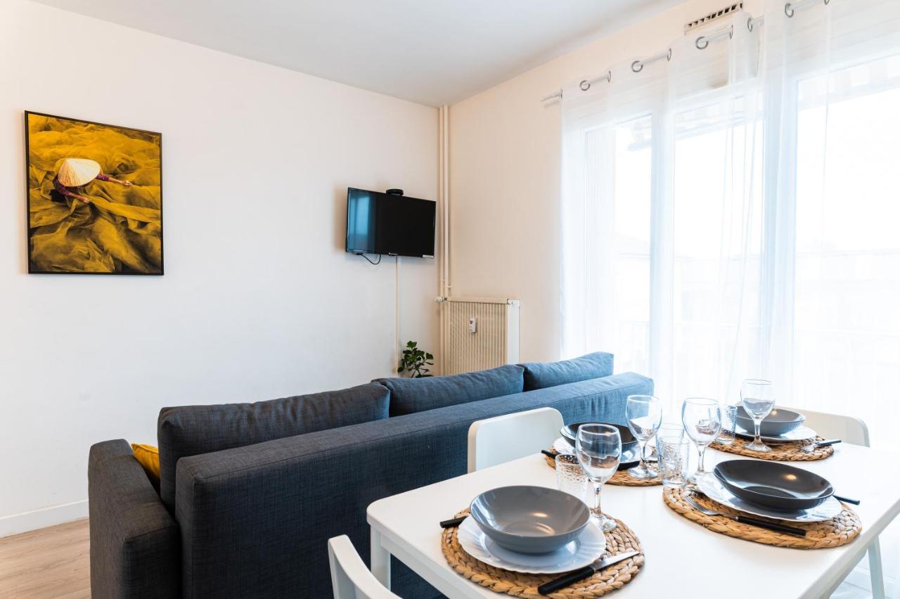 Apartament Le Coquet - Balcon - Proche Gare - Parking Bourg-en-Bresse Zewnętrze zdjęcie